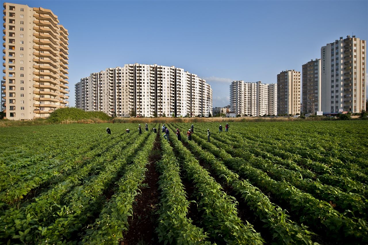 BAŞKA GAZETE: BURSA'DA YAĞMAYA YENİ KILIF!- 11 EKİM 2024