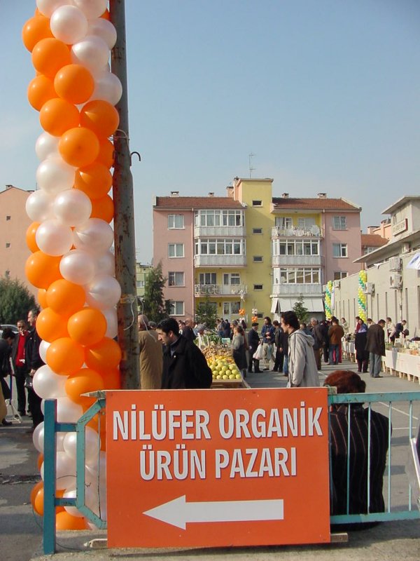 BURSA'DA ORGANİK ÜRÜNLER PAZARI AÇILDI.