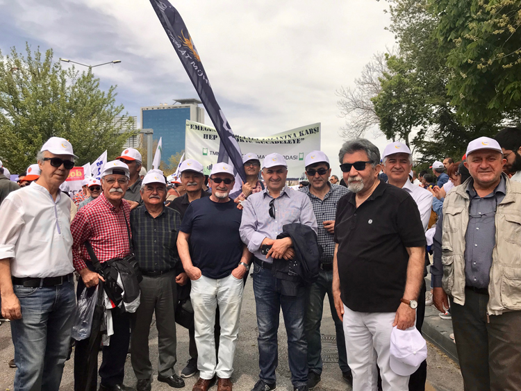 1 MAYIS BİRLİK, MÜCADELE VE DAYANIŞMA GÜNÜ'NÜ ALANLARDA KUTLADIK