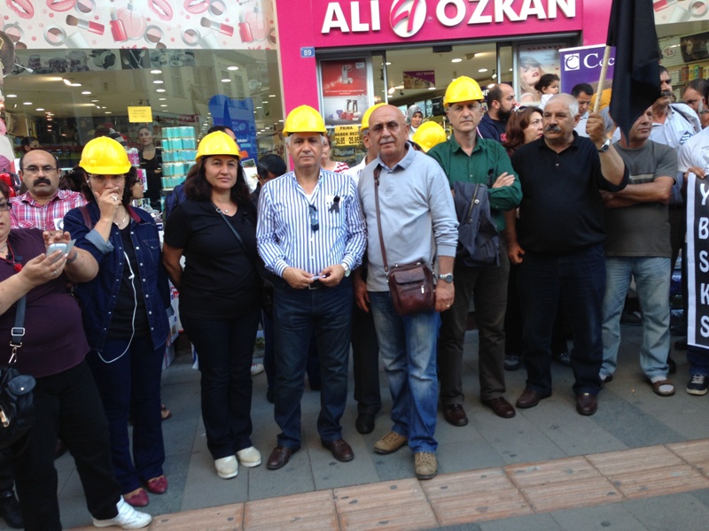 SOMA`DAKİ İŞ CİNAYETLERİNİ PROTESTO ETTİK