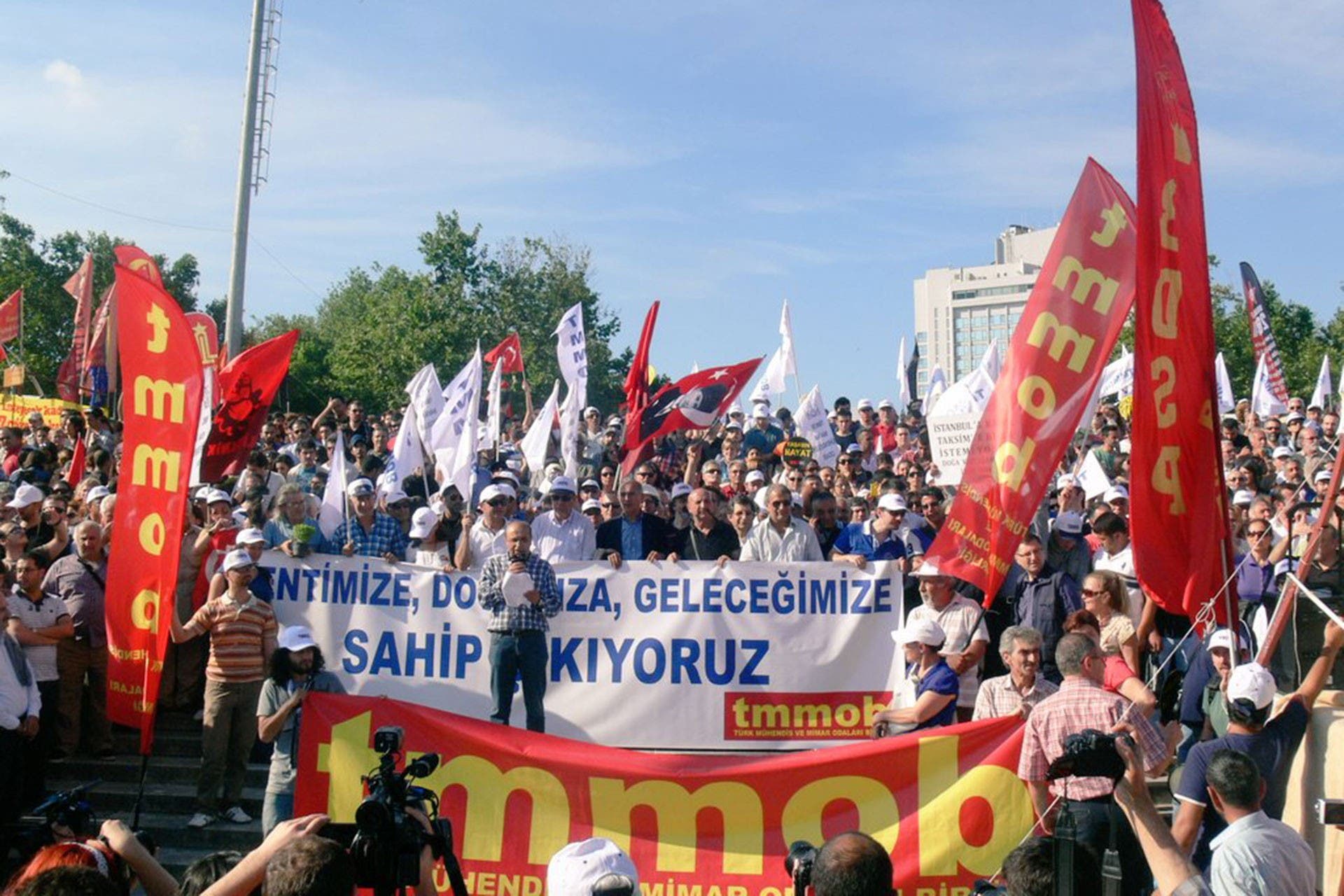 EVRENSEL GAZETESİ: "KAMU YARARINI, TOPLUM ÇIKARINI SAVUNDUĞUMUZ İÇİN HEDEFTEYİZ"- 29 MAYIS 2020