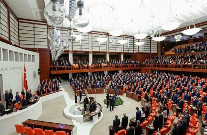 ANTALYA SİYASET GAZETESİ: AKP'NİN KOMİSYONDAN GEÇEN YENİ TORBA YASASI'NDA NELER VAR?- 13 TEMMUZ 2020