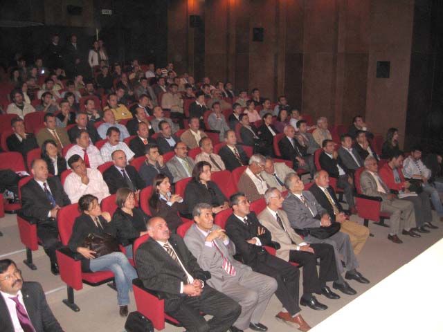 EMEK ÜZERİNDEN TÜRK TARIMINA BAKIŞ; ZİRAAT MÜHENDİSLİĞİNİN ÖNEMİ VE ÖZLÜK HAKLARI